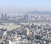 서울 아파트 절반 10억 넘어..중위가격 첫 10억 돌파