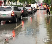 짧은 시간 강한 소나기 내린 광주 도심