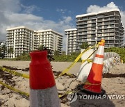 USA FLORIDA BUILDING COLLAPSED AFTERMATH