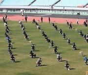 '수시채용' 대세인데.. 30대 대기업 불러다 공채 늘리라는 정부