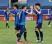 '김민준 결승골' 울산, 빠툼 유나이티드에 2-0 승리..F조 1위