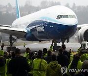 보잉 장거리 여객기 777X, 2023년 하반기까지 승인 미뤄져