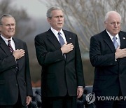 (FILE) USA RUMSFELD OBIT