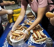 USA NEW YORK NATHAN'S FAMOUS HOT DOG EATING WEIGH-IN