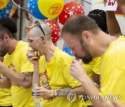 USA INDEPENDENCE DAY EATING CONTEST