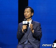 1대3 면접보는 최문순 지사