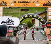 ITALY MOUNTAIN BIKING BIKE TRANSALP