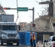 USA FLORIDA BUILDING COLLAPSE AFTERMATH