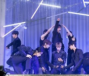 [SC현장] "안무 전면수정"..SF9,'킹덤'으로 찾은 정체성 '턴 오버'(종합)