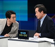 대화 나누는 박용진-이낙연