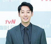 '너는 나의 봄' 김동욱 "전작 이어 미스터리 로맨스, 우려 있었지만.."