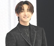 [포토]SF9 주호, 빠져드는 미소