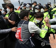 경찰, '민주노총 불법 집회' 관련 양경수 위원장 소환