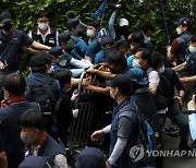 경찰, '민주노총 불법 집회' 관련 양경수 위원장 소환(종합)