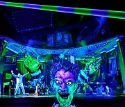 [Herald Review] It's show time for 'Beetlejuice'