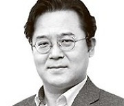 [최준호의 사이언스&] 브랜슨·베이조스, 두 억만장자가 직접 나선 첫 우주여행 경쟁