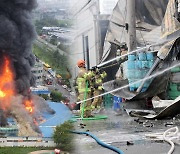 "펑, 펑" 광주 주택가 창고서 불..건물 4개동 잿더미