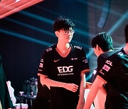 [LPL 돋보기] EDG 독주 속 두터워지는 중위권