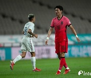 [현장 리액션] 아쉬운 황의조, "김민재, 끝까지 함께하지 못하지만 고마워" (일문일답)