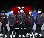 [LCK] '4연승' 농심, 1위 젠지 바짝 추격..팀 순위< 7월 18일 기준 >