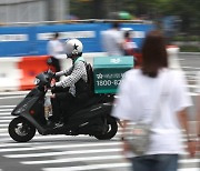 익일 배송? 이젠 '1시간 내' 배송 경쟁..백화점·대형마트도 속도전