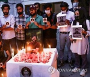 INDIA KASHMIR CANDLE VIGIL