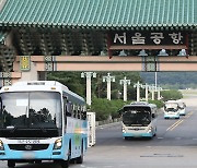 '역대 최다' 확진 또 경신..하루 1700명 감염 '육박'(종합2보)