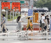 [포토] 폭염에 아지랑이 피어오르는 여의도