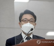 김진욱 "靑서 컴퓨터 자료 받았다..압수수색 거부 아냐"