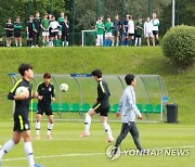 제천 유소년 축구대회 참가한 선수.감독.학부모 13명 집단 확진