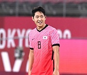 [올림픽]이강인 '멀티골' 한국 축구, 루마니아 꺾고 첫 승 신고