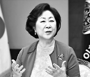 이화여대 "이공계 키우고, 창업 지원..女大 한계 넘겠다"