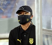 '최소 실점' 전경준, "물러나기보단 앞에서 하고 싶다"