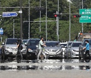 [내일날씨] 푹푹 찌는 찜통더위 계속.. 서울 최고 36도