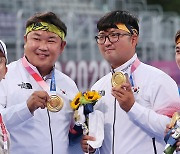 [올림픽] 무적 양궁, 남자단체로 3번째 金..유도 안창림 '특별한' 동(종합)