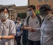 학원비 불만 커지자 중국 공산당 "국영수 학원 금지"