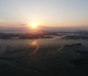 숱한 위기·'반려' 권고에도 뒤집기 성공한 '한국의 갯벌'