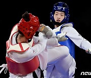 [올림픽] '종료 1초전 발차기' 이다빈, 결승진출..태권도 첫 金 보인다