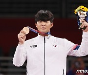 태권도 인교돈, 80kg 급 동메달 획득