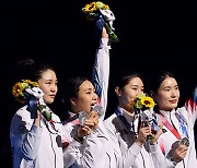 한국 펜싱 여자 에페 단체전, 9년 만에 올림픽 은메달!