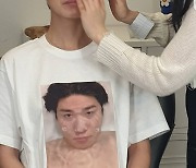 안영미, 유세윤 얼굴 박힌 티셔츠 입고 곤한 표정 "오빠 냄새 나는거 같아"