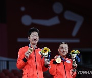 [올림픽] 중국 아성 허문 일본 탁구..레전드들 "10년 준비의 결과물"