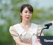 [포토]김미영 아나운서 '폭염에도 깔끔한 진행'
