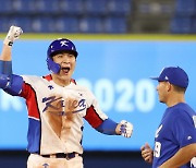 [도쿄올림픽]'양의지 연장 끝내기 사구' 한국 야구, 이스라엘에 극적 역전승