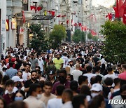터키, 코로나 일일 확진 2만명 넘어..이슬람 명절 이후 급증세