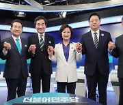 [사설] '원팀 협약식'에도 신경전 여전한 민주당 경선