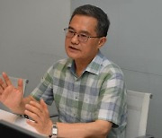 "정치인 가족 논란, 집단서 개인주의로 이행 못한 한국사회 특징"
