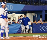 [올림픽포토]믿었던 오승환의 홈런 허용에 아쉬워하는 김경문호