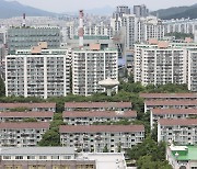 정부 '고점경고'에도..수도권 아파트 최대폭 상승·전셋값도 껑충 [부동산360]
