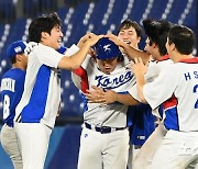 승부치기 끝에 승리한 대한민국 야구 대표팀